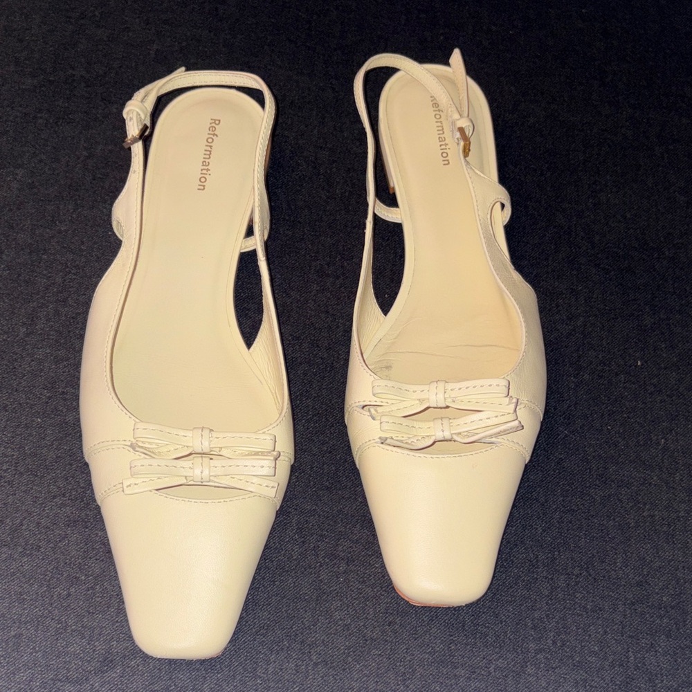 Reformation Cream Slingback Flat Shoes Size 8